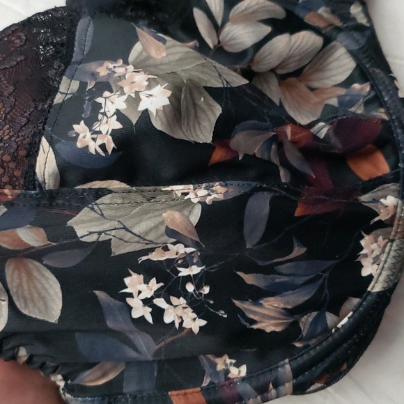 Elomi Floral 38H Bra - Picture 3 of 5